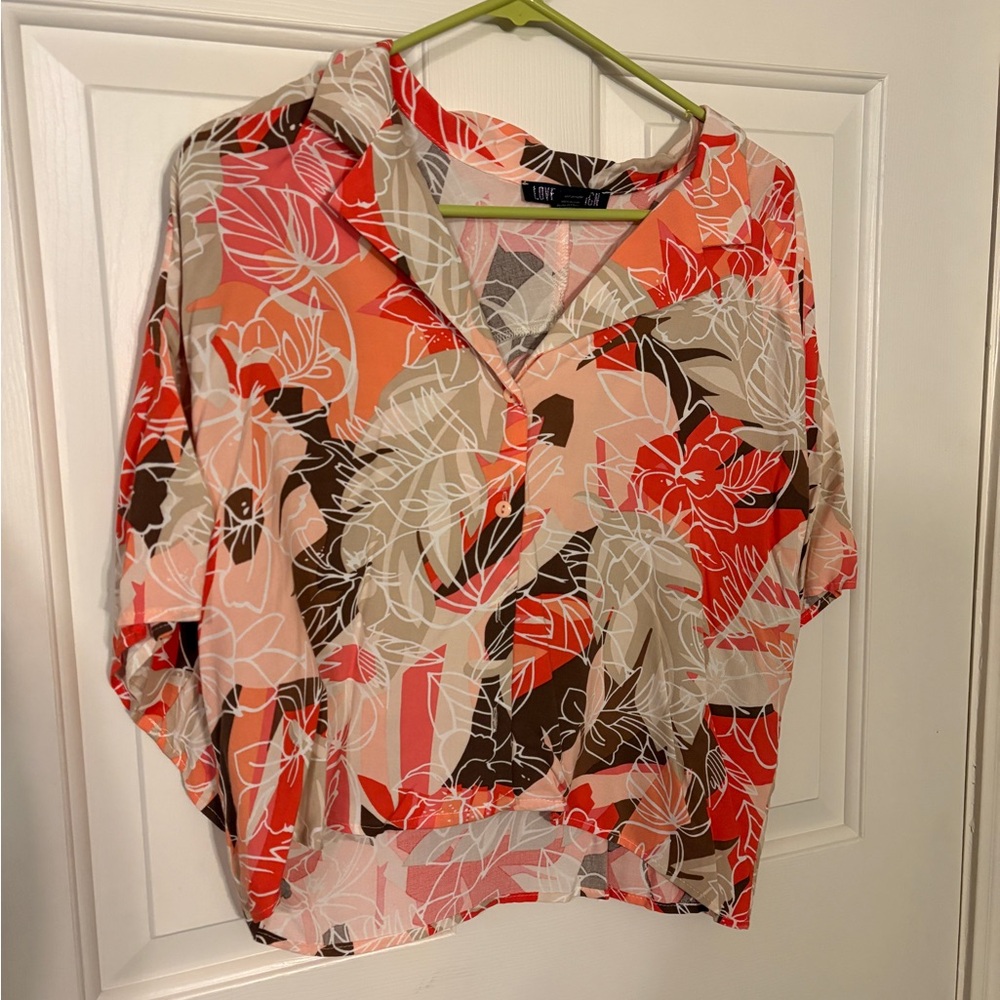 Woman’s Floral Button Up Shirt